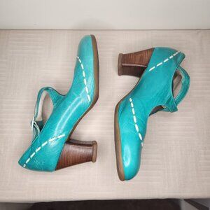 John Fluevog Turquoise Leather Mary Jane Heels Size 9.5  Retro Designer Shoes